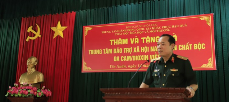 TRUNG TÂM NACCET THĂM VÀ TẶNG QUÀ TRUNG TÂM BẢO TRỢ XÃ HỘI NẠN NHÂN CHẤT ĐỘC DA CAM/DIOXIN VIỆT NAM