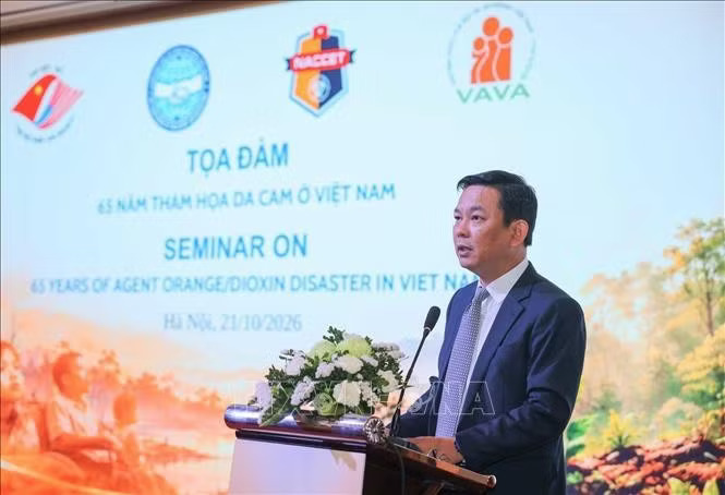 1792566290196_potal-toa-dam-ve-65-nam-tham-hoa-da-cam-viet-nam-stand-6753-jpg