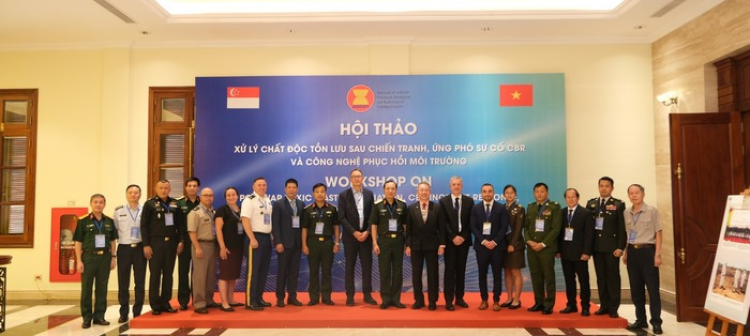 KHAI MẠC HỘI THẢO QUỐC TẾ VỀ "XỬ LÝ CHẤT ĐỘC TỒN LƯU SAU CHIẾN TRANH, ỨNG PHÓ SỰ CỐ CBR VÀ CÔNG NGHỆ PHỤC HỒI MÔI TRƯỜNG"